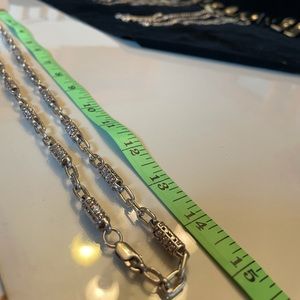 New silver 925 chain with zirconia.